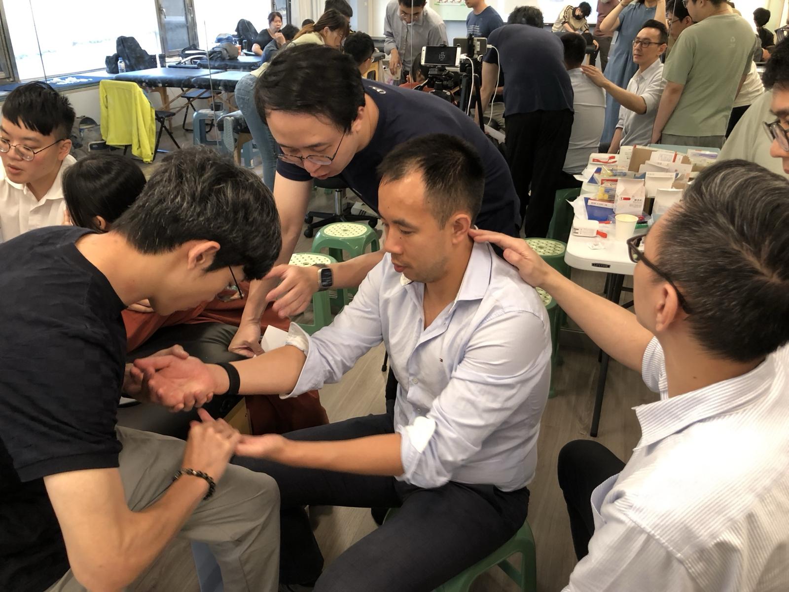 這雙手，走了三年