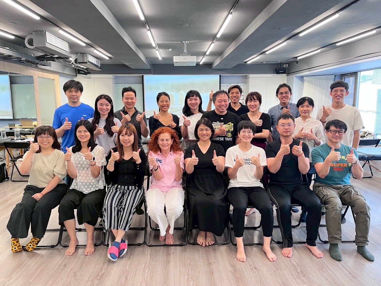 這兩天參加了從德國老師飛來台灣的官方正式PNF的工作坊，我只能說，這些厲害的技術…